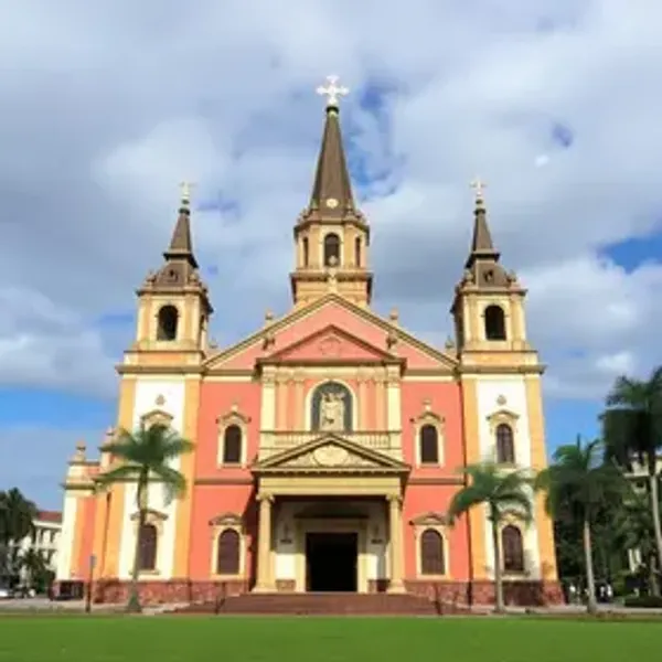 Turismo Religioso em Uberlândia: Igrejas, Fé, História e Tradição
